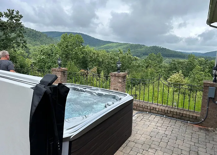 Wethero Ridge Moutain Estate & Hot Tub