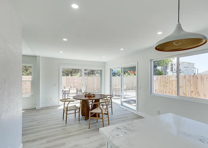 Turf And Sand With Great Golf And Beach Nearby!
