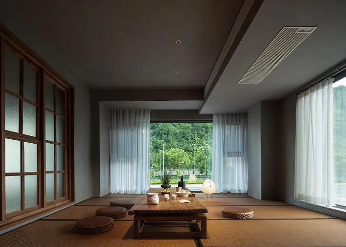 Zhangjiajie Sanhe Hotel-Tea Culture Experience, Tea Tour, Free Pick Up Service If Book A Minimum Of 3 Nights,Free Shuttle Service To East Gate Of Forest Park, Free Welcome Tea, Free Folk Costume Experience,English Customer Service