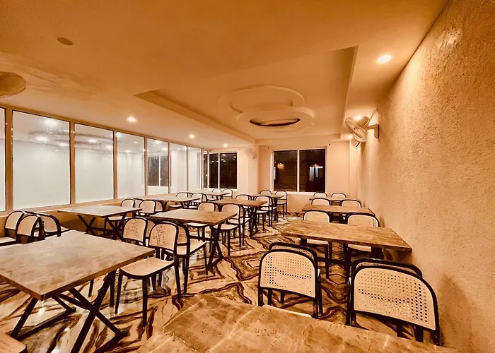 Hotel La Meridian, A Four Star Luxury Hotel & Resort - Haridwar