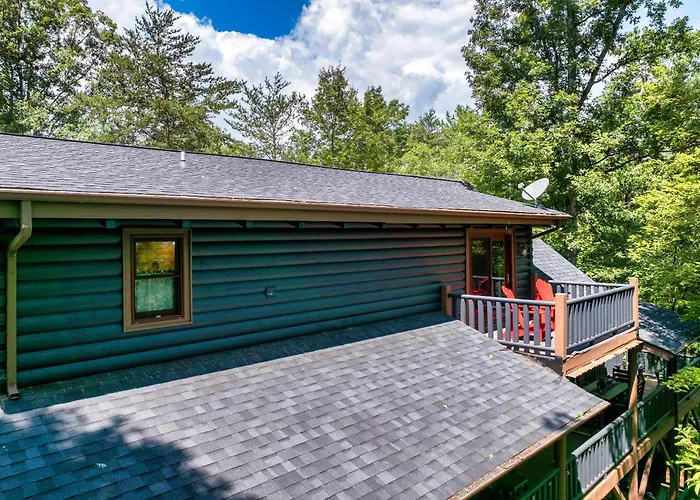 The Holiday Cabin At Lake Lure
