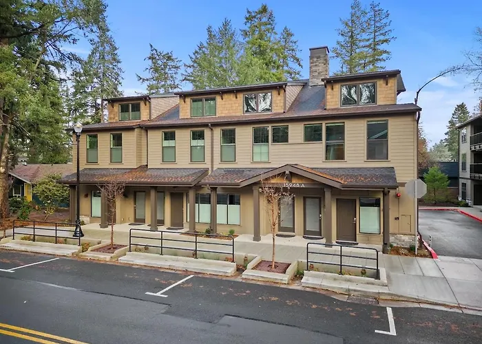 Lake Oswego Inn