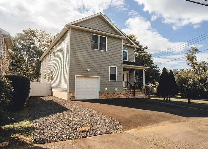 Beach Retreat 4900 Sqft, F1 Vr Sim, Up To 21 Guests