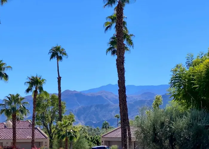 Desert Escape Modern 2Br Retreat With Mountain & Fairway Views - Managed By Greenday