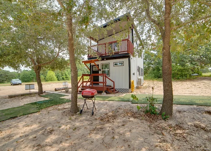 Hike & Explore: 60-Acre Outdoor Retreat In Tyler!