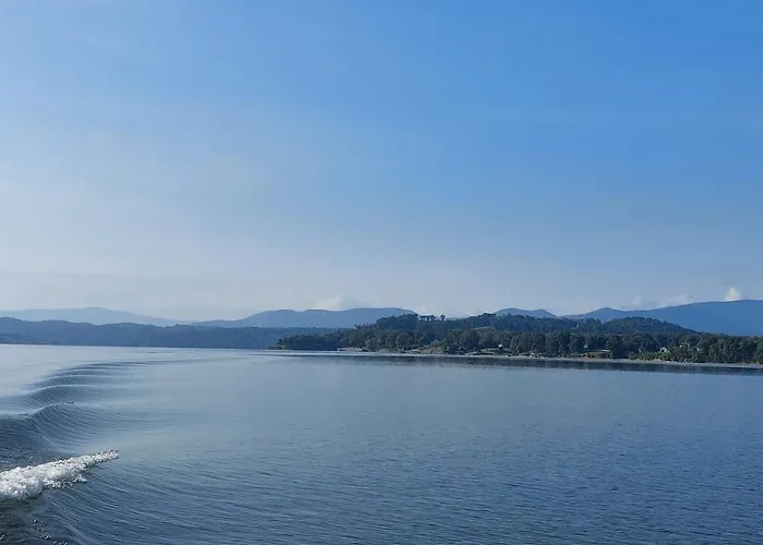 Exclusive Lakefront Retreat On Douglas Lake