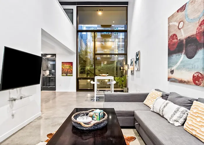 Urban Loft, Redmond Core - 92 Walkscore!