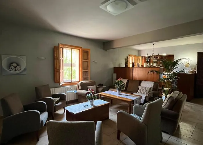 Novella Hotel - Restaurante De Muntanya