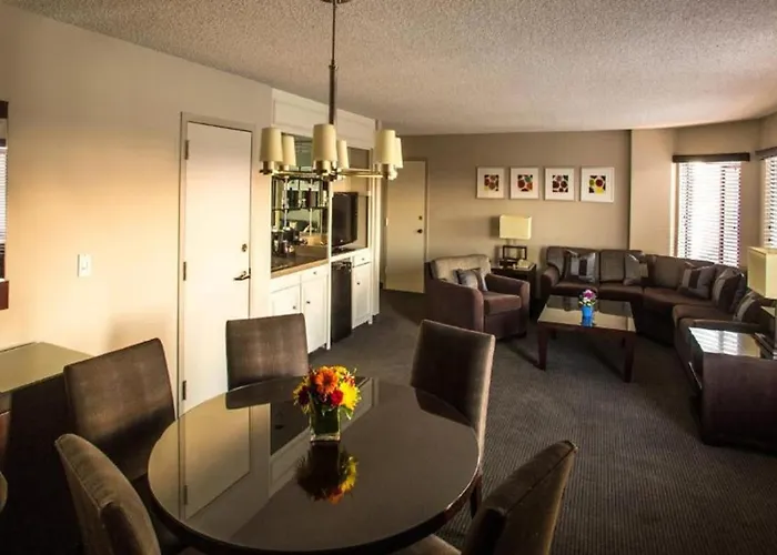 Fairbridge Hotel By Concord Plaza