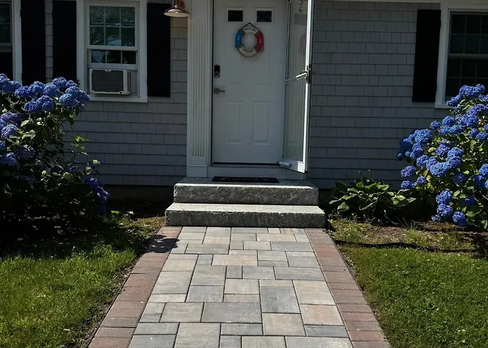 Spacious Renovated Home In Historic Sandwich-Ma Cape Cod