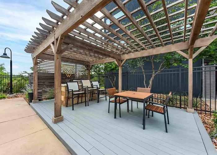 Cozy 1B1B With Pool, Parking, Wifi, Gym 30Mnts From Austin
