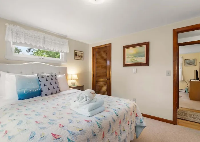 Cozy Cottage Walk To Nauset Beach