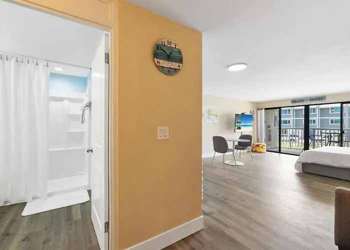 Coastal Retreat 213 At Cedar Cove Condos