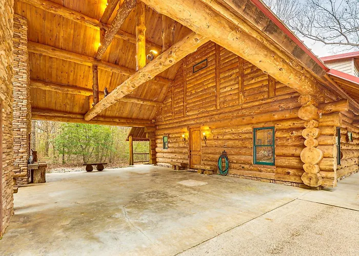 Fish, Boat & Hike: Pet-Friendly Cabin In Arkansas