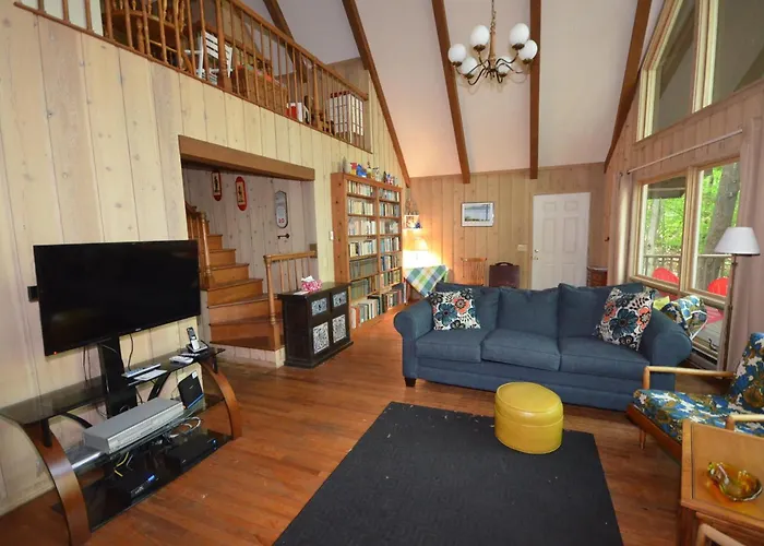 Orchard Oaks Cottage