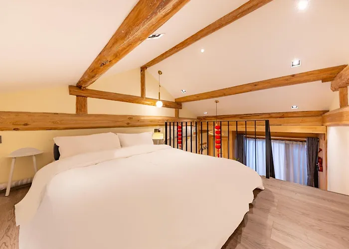Beijing Templeside Courtyard Hotel 丨 3 Metros To The Square丨free Laundry, Personalized Services Large Terrace