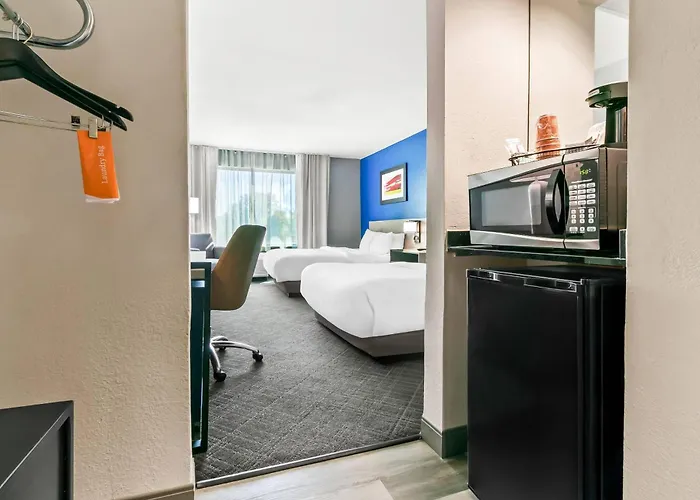 Comfort Inn & Suites Grand Blanc-Flint