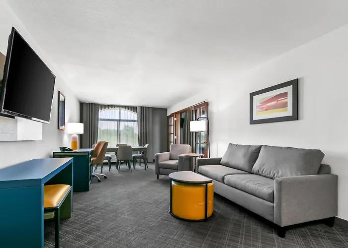 Comfort Inn & Suites Grand Blanc-Flint