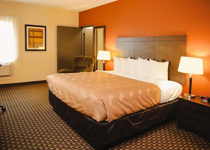 Quality Inn & Suites Ames Conference Center Near Isu Campus