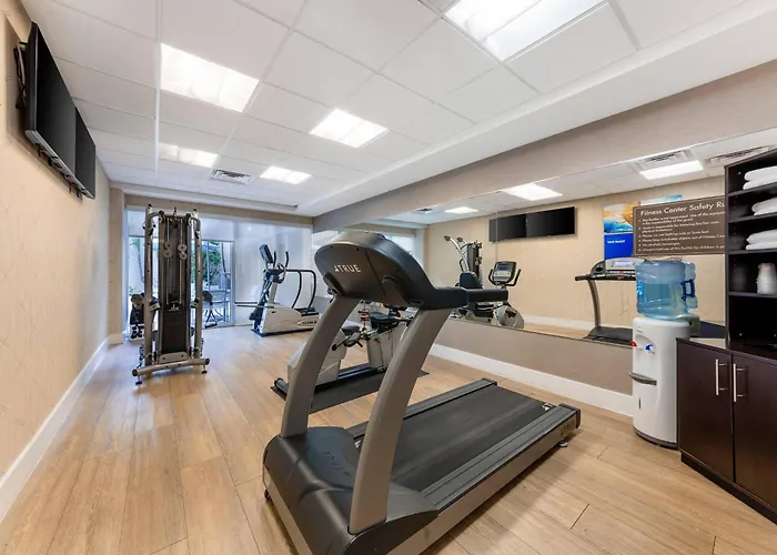 Comfort Suites Miami Airport North