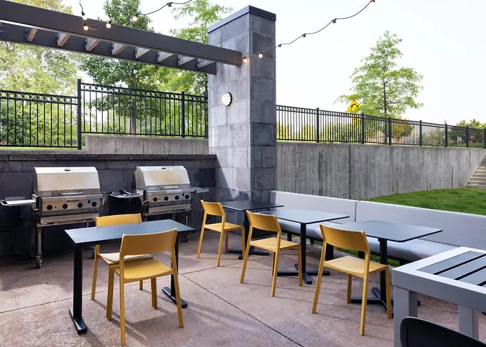 Home2 Suites By Hilton Roseville Minneapolis