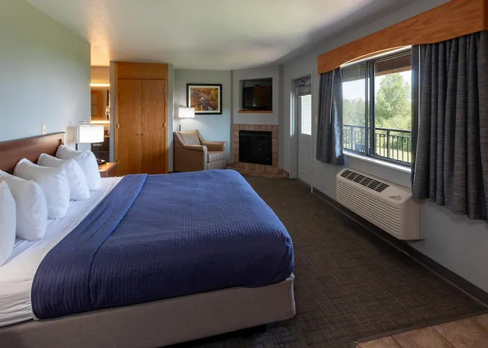 Black Beach Inn By Grandstay