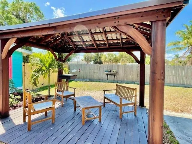 Flamingo Cottage 2 Bedroom