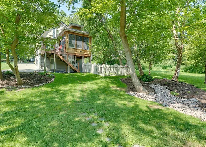 Lake Geneva Area Oasis W/ Fire Pit & Dog Run