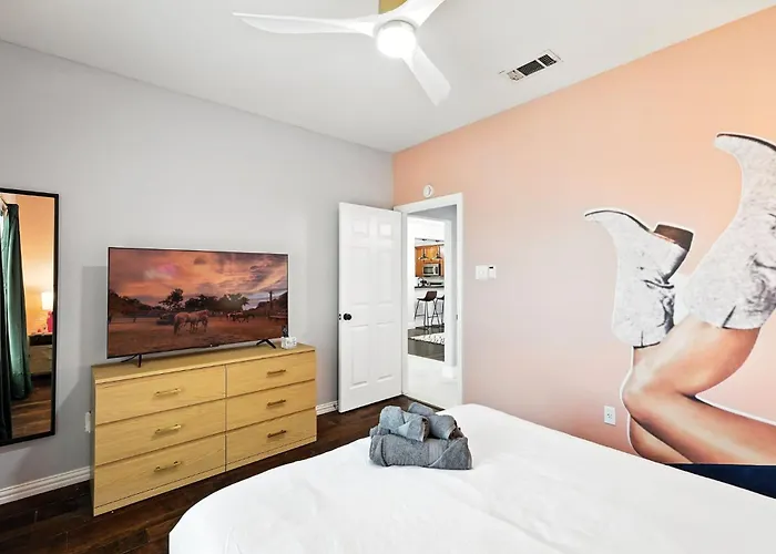5Bd 3Ba Pool Oasis Come Rest Relax & Recharge