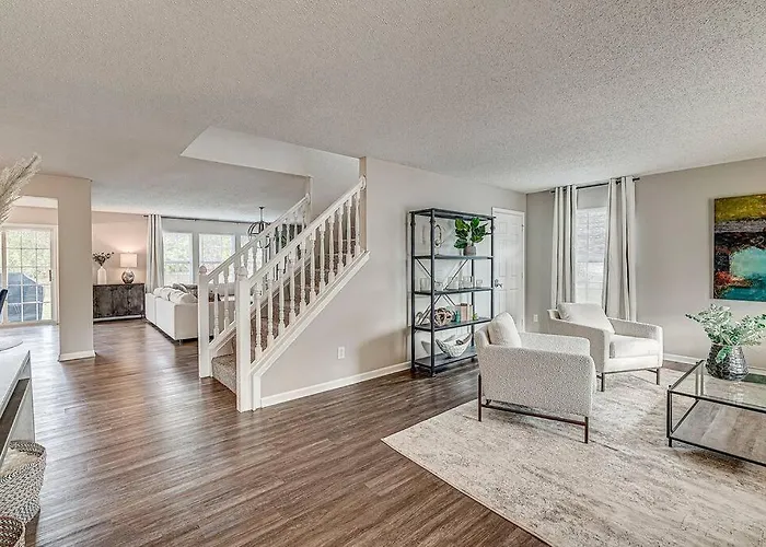 Lavish Huge Noblesville And Carmel Adjacent Family Home