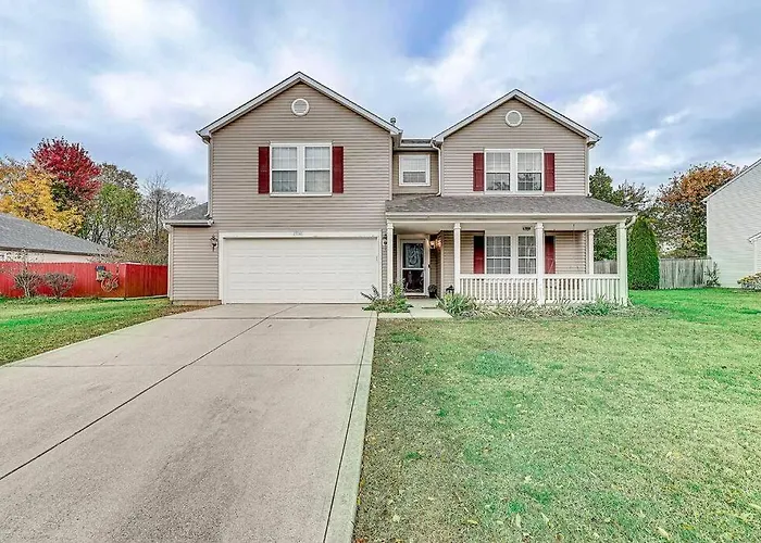 Lavish Huge Noblesville And Carmel Adjacent Family Home