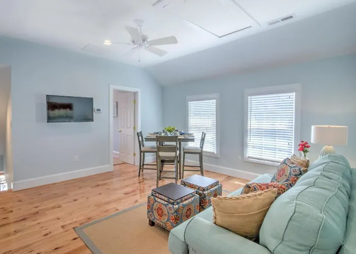 Carpenter Alley Cottage