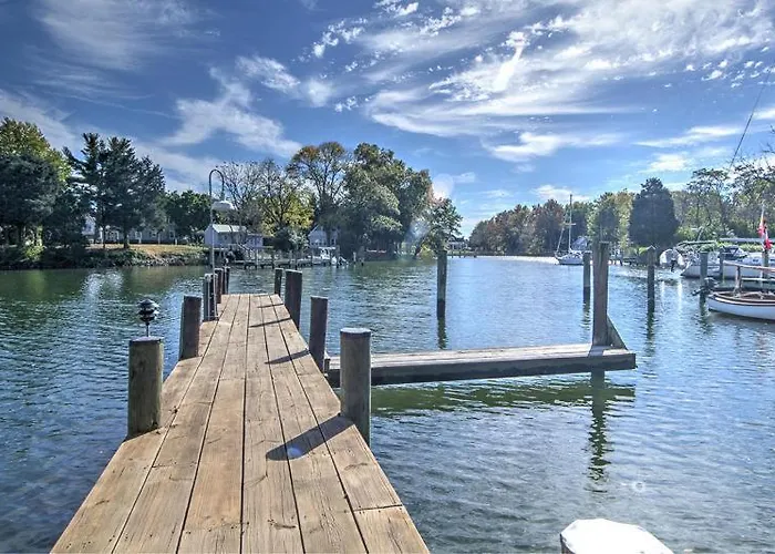 Crabbers Cove