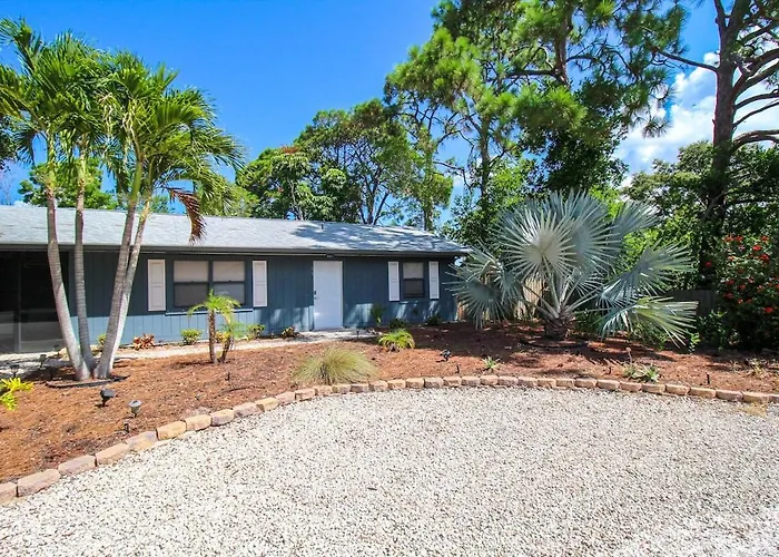 Charming Home Near Manasota Key Beach