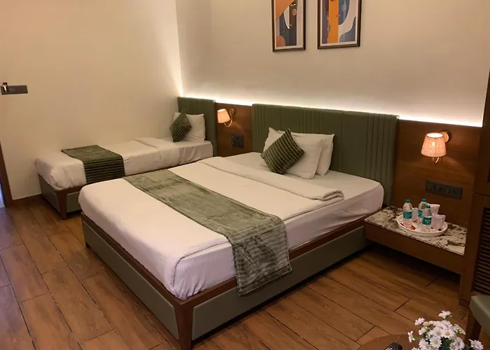 Hotel Shlok Inn