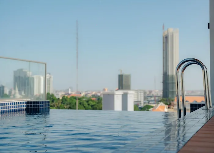 The Scenic Hotel