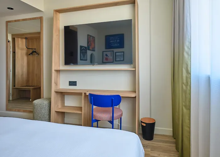 Hampton By Hilton Lyon Airport