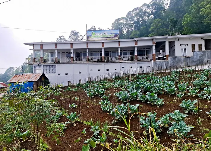 Hotel Green View Near Sarangan Lake Redpartner