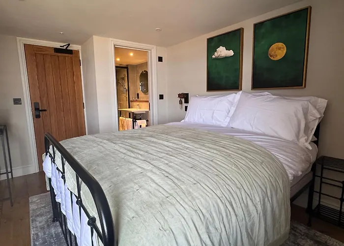 Stay At Plattens