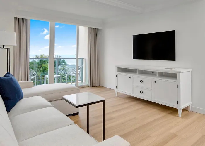 Jupiter Beach Resort & Spa