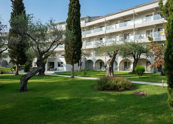 Delfinia Hotel