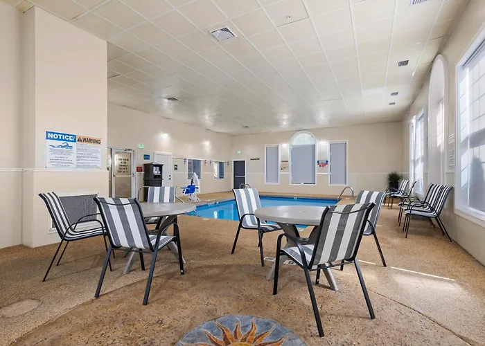 Best Western Crown Inn & Suites - Batavia