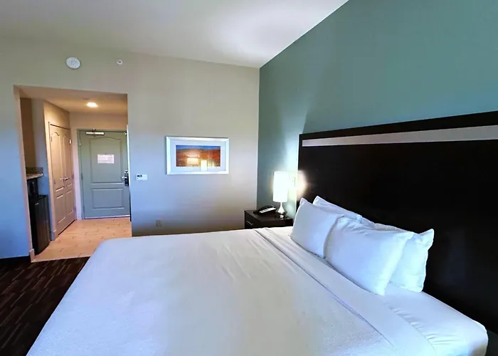 Best Western Plus Desert Poppy Inn