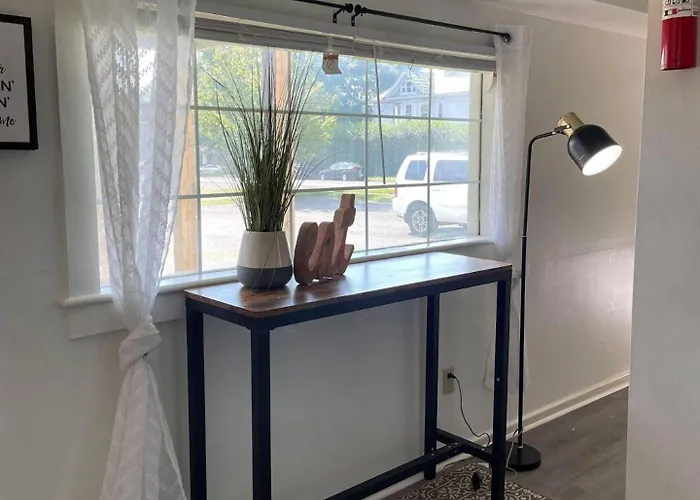 Downtown Waynesboro Location 151 Bedroom Parkway