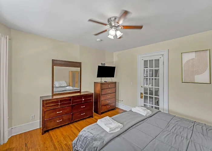 After The Game Apt 2 All Star Baseball Rentals