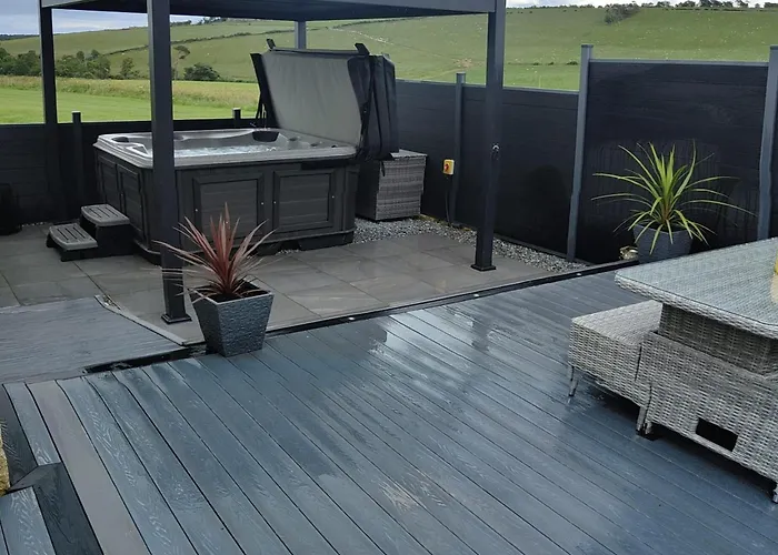 Hillhaven Lodge