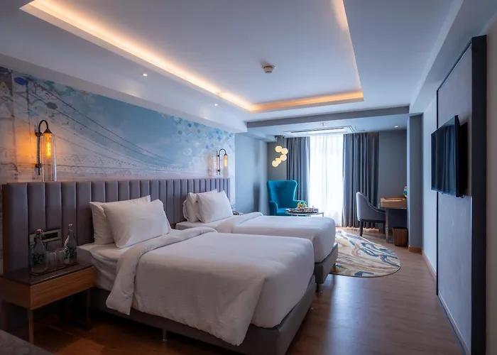 Golden Tulip Bhopal