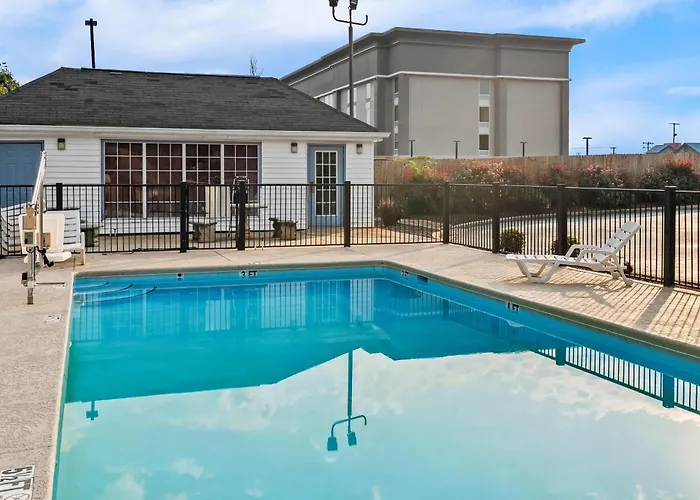 Days Inn By Wyndham Simpsonville