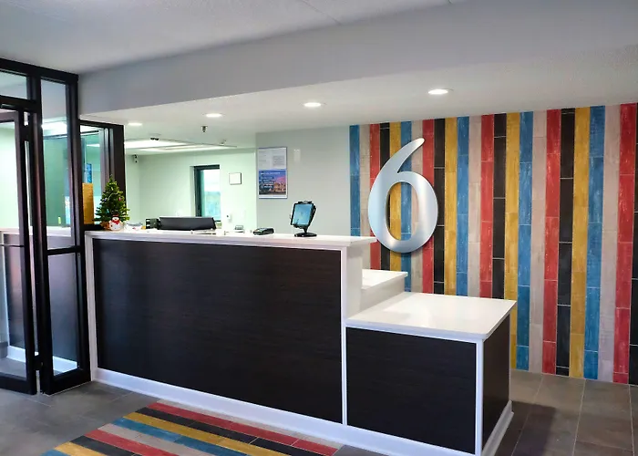 Motel 6-Burnsville, Mn