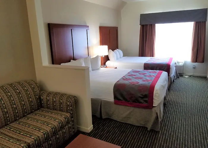 Ramada By Wyndham Bakersfield